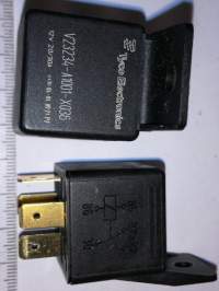 relé V23234-A1001-X036    .. cena na dotaz / price on request