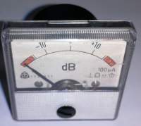 MP40 - 100uA, stupnice dB, METRA