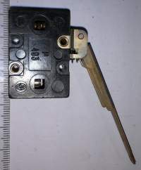 mikrospínač u493 ( 4937-403 ) s packou, 3 šroubky