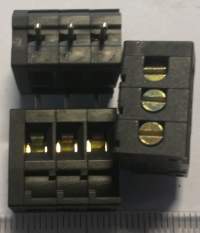 svorka 4pin entrelec 09317924   .. balení 43ks za 50Kč