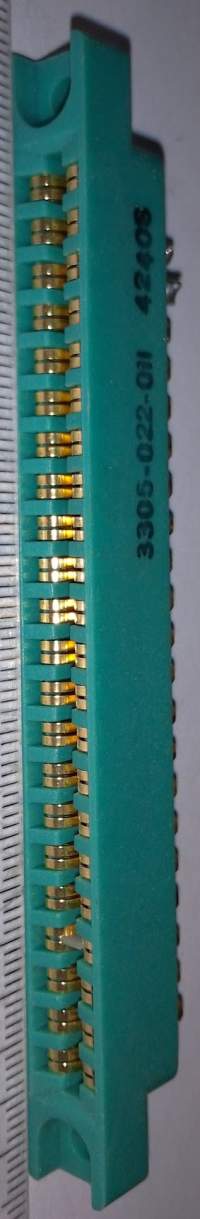 konektor 3305-022-011