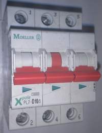 jistič 3-pol MOELLER Xpole PL7-D10/3