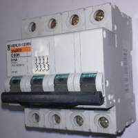 jistič 4-pol MERLIN GERIN multi9 - C60H B40A