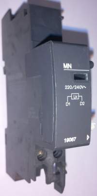 undervoltage release 19067 multi9 .. cena na dotaz / price on request