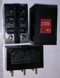 přepínač V80212MS02Q