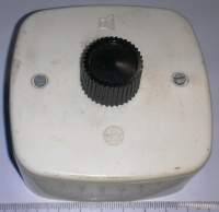 není skladem - přepínač rozhlasu po drátě, z demontáže