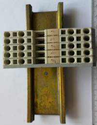 lišta s 5x svorkovnice ..  za 30Kč