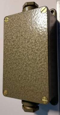 krabička jak z WN85202, ale bez popisu   .. cena na dotaz / price on request