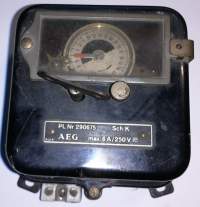 historicé spínací hodiny AEG do sbírky .. cena na dotaz / price on request