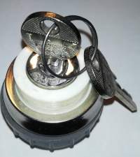 T6D bílá, v obou polohách lze vytáhnout klíček