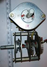 přepínač pertinax 2 patra, 26 poloh, pájený