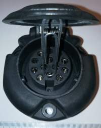 zásuvka na přívěs, 13 kolik (logo RENAULT)