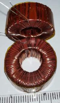 cívka na toroidu VaC ( cca 22x10x10) .. balení 10ks za 50Kč