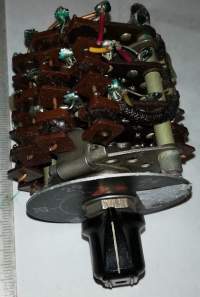 přepínač 3 pakety 11 polohl, starší, pertinax