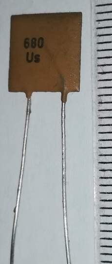 C keramický 680p TESLA  .. balení 400ks za 99Kč