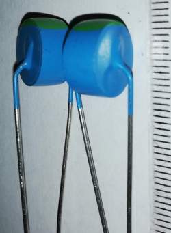 Pozistor ..  zelená/modrá     ... balení 10ks za 100Kč