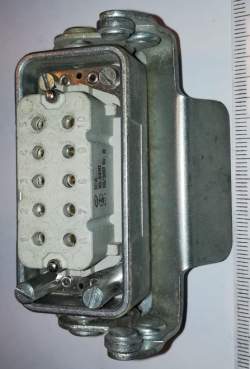 konektor 10pin samice do panelu, použitý  .. cena na dotaz / price on request