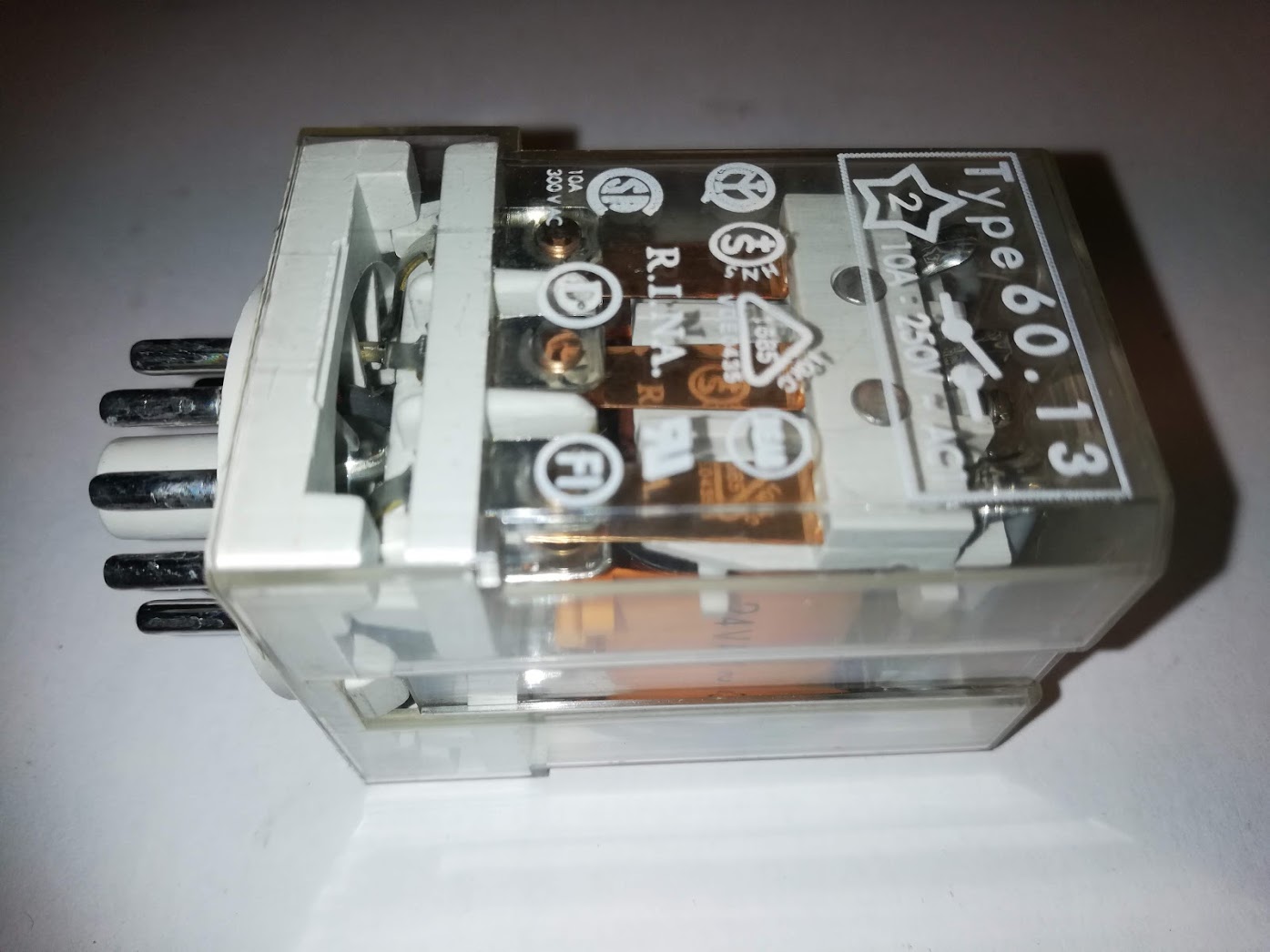 FINDER type 60.13 24Vac , 3x přepínací