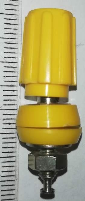 zdířka žlutá .. balení 10ks za 80Kč