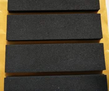 není skladem - pružná samolepící podložka STEIER 62,5x18x4mm  ... balení 50ks za 50Kč