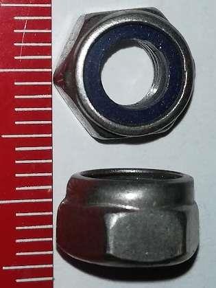 není skladem - matice M6 s utěsněním  .. balení 50ks za 50Kč