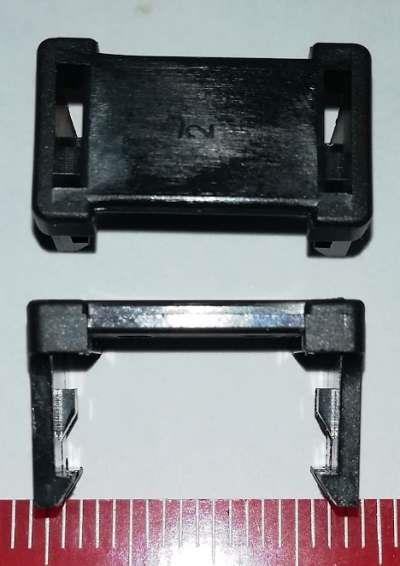 krytka konektoru  .. balení 100ks za 80Kč