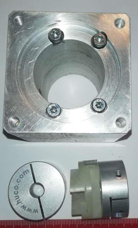 pružná spojka HUCCU s pouzdrem, z demontáže, 60x60x65mm