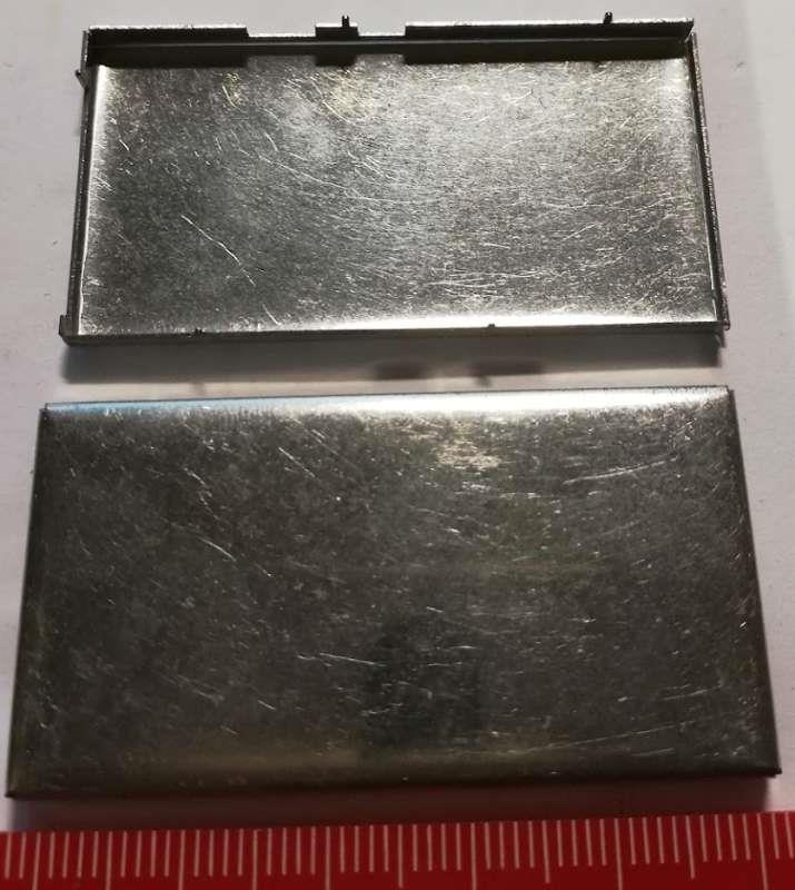 plechová stínící krytka 53x28mm  .. balení 20ks za 90Kč