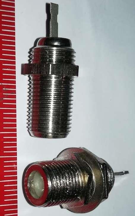 F-konektor na panel (s matici a podložkou) .. balení 10ks za 50Kč