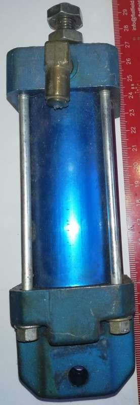 pneu pist starší, výsuv 60mm