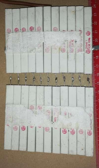 odporová zátěž z 22ks 10R 10% 218-8