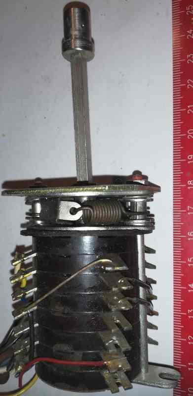 přepínač, neupřesněný typ, pájený