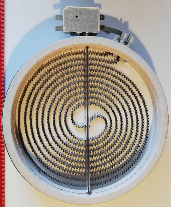 varné hnízdo (větší - 20cm průměr ) z varné desky Mora 4300