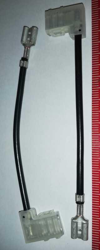 není skladem - kablik 10cm s koncovkami černý .. balení 39ks za 60Kč