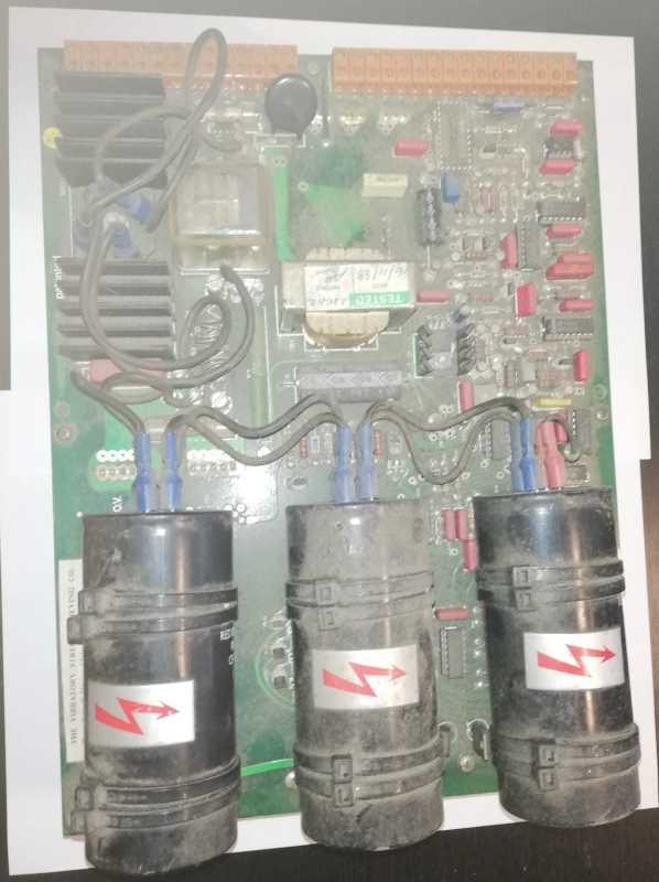 dvojdeska asi ze zdroje, na rozebrání