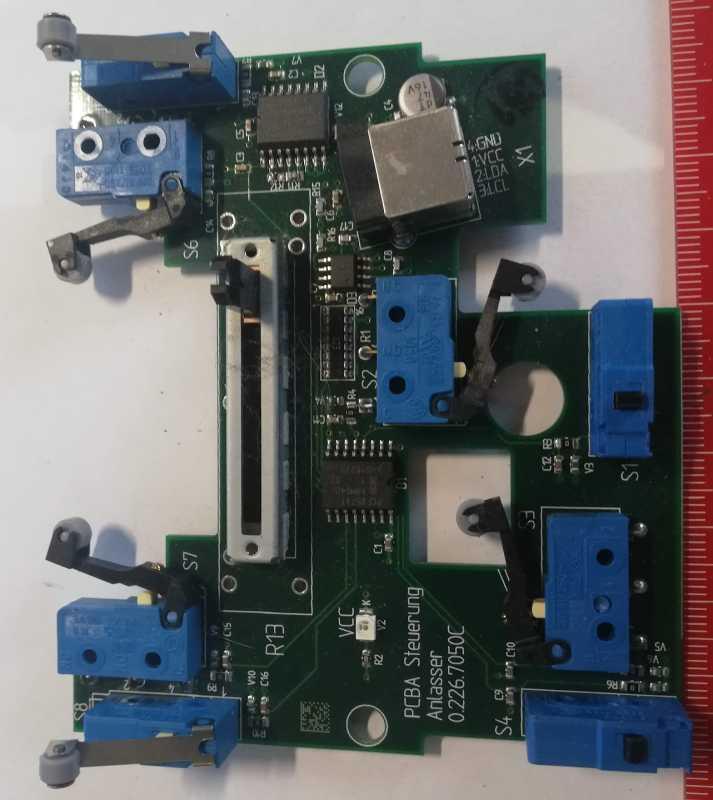 osazená deska, 8x mikrospínač,  na rozebrání, na náhradní díly