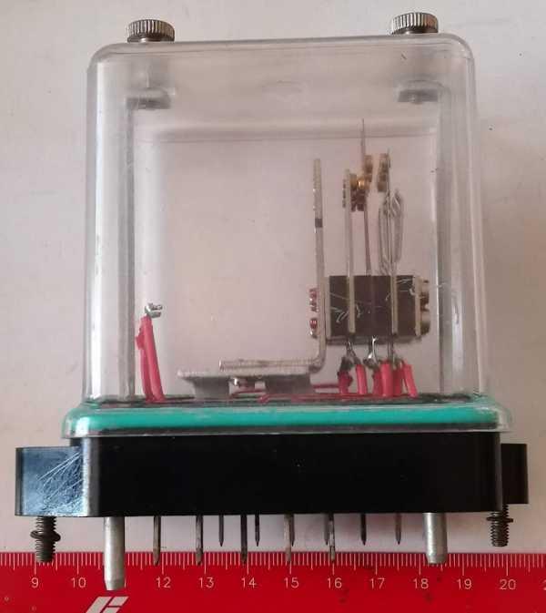 krabička z relé RP92 a podobné, bez relé