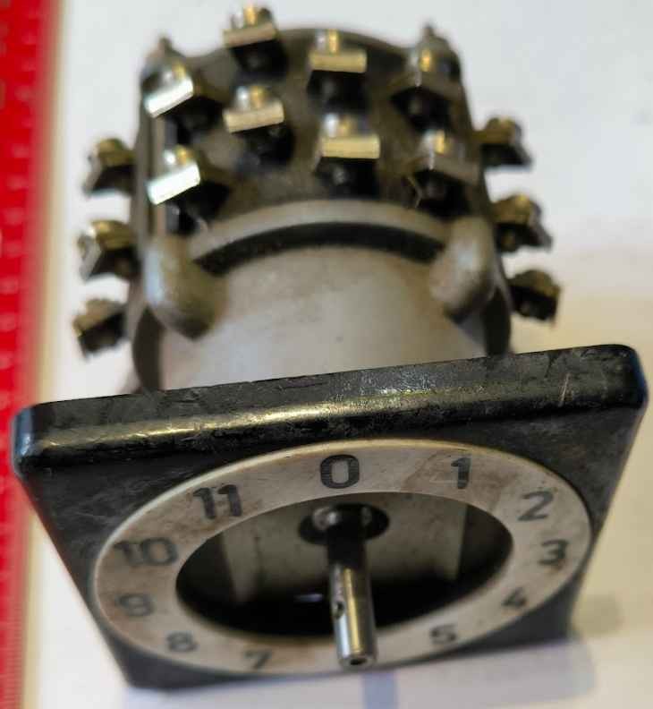 přepínač  Př212c/D2 ZPA starší, 12 poloh .. cena na dotaz / price on request