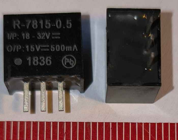 R-7815-0,5 - RECOM - DC/DC Měnič, ITE, 1 Výstup, 7.5 W, 15 V, 500 mA, R-78xx-0.5 Series
