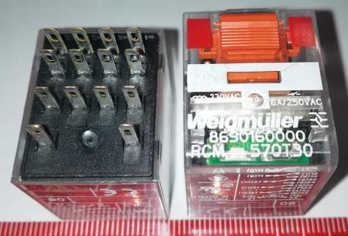 RCM570T30 univerzální paticové relé 230 V/AC 6 A 4 přepínací kontakty