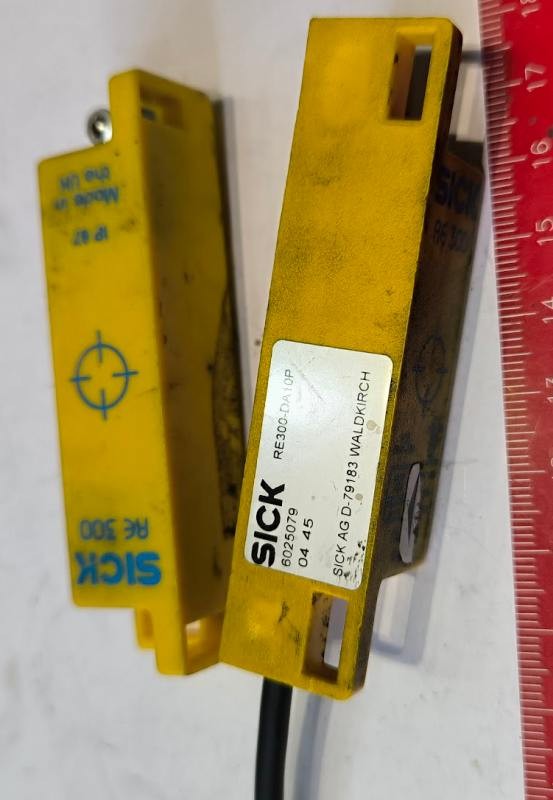 RE300-DA10P SICK  .. použitý/used   .. cena na dotaz / price on request