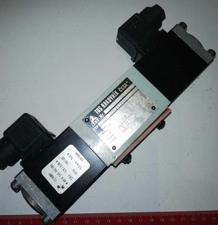 RSE1-063Z11/22050-1 .. TOS Rakovník ..  220V 50Hz.. cena na dotaz / price on request