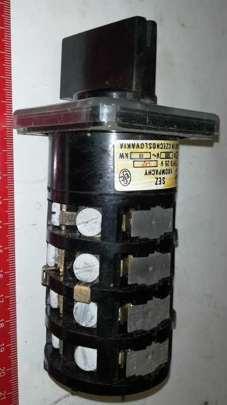 přepínač S25V05, 3 pozice, s knoflíkem, z demontáže   .. cena na dotaz / price on request