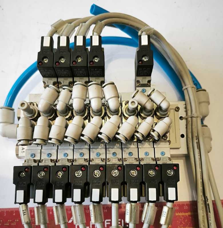 SMC sestava (003) z demontáže, dle foto  .. použitý / used