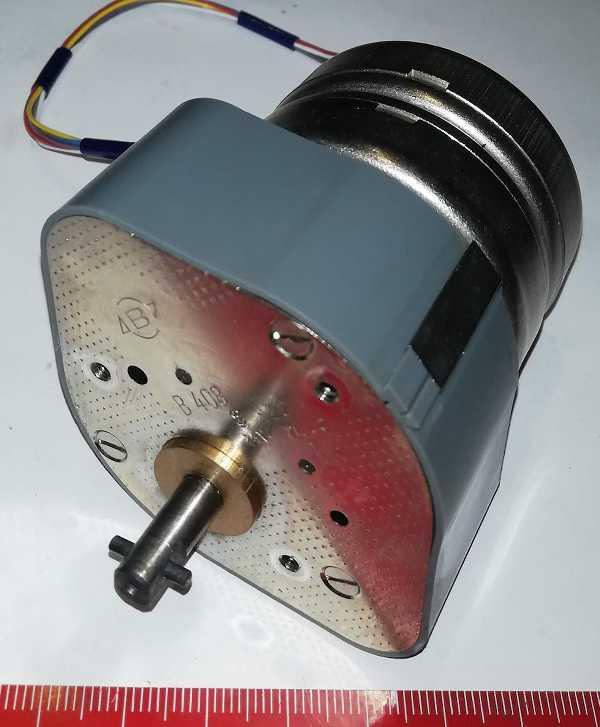 motorek SMR300-300 RI24 s převodovkou B408 8sec   .. cena na dotaz / price on request