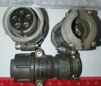 SR20P5NS10 - konektor 5pin  .. cena na dotaz / price on request