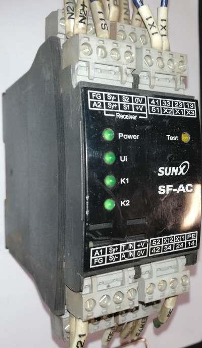 SUNX SF-AC safety reley unit ..  použitý / used .. cena na dotaz / price on request