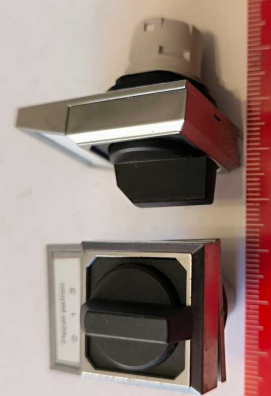 SCHLEGEL hlavice, přepínač 3 polohy, se štítkem, nápisy různé, použité (003)