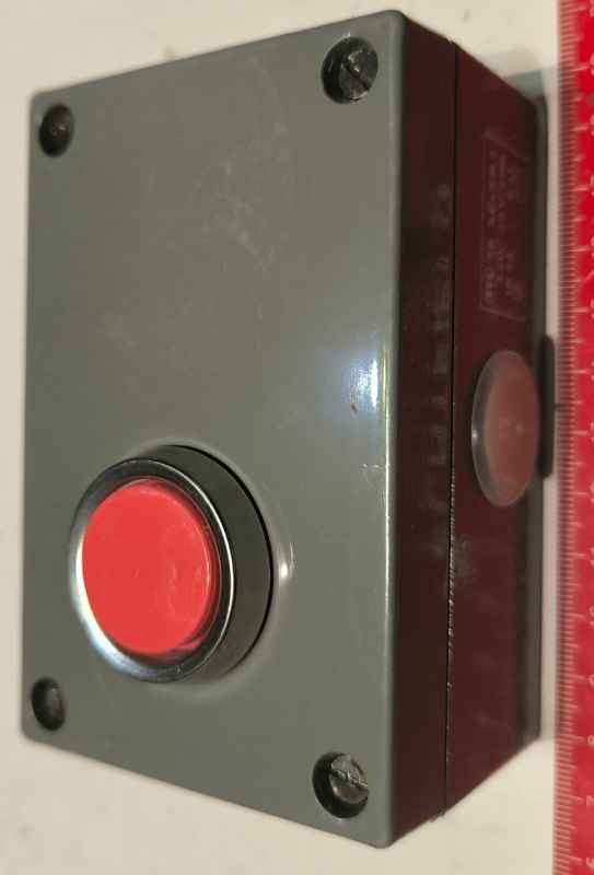 Ovládací skříň T6SES TR2 30RU - červená signální hlavice T6E + trafo 220V/24V 2VA