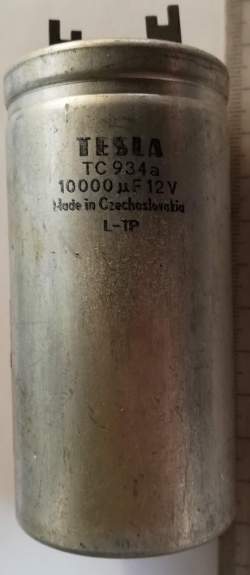 TC934a  10000uF 12V  TESLA .. starší provedení dle foto